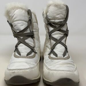 Sorel Women's White and Gray Winter Boots